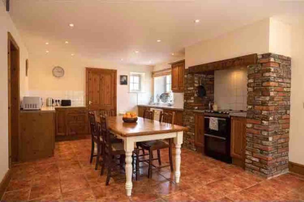 Stunning 4 Bedroom Farm House * York