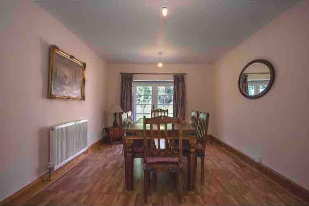 Stunning 4 Bedroom Farm House Holiday home *
