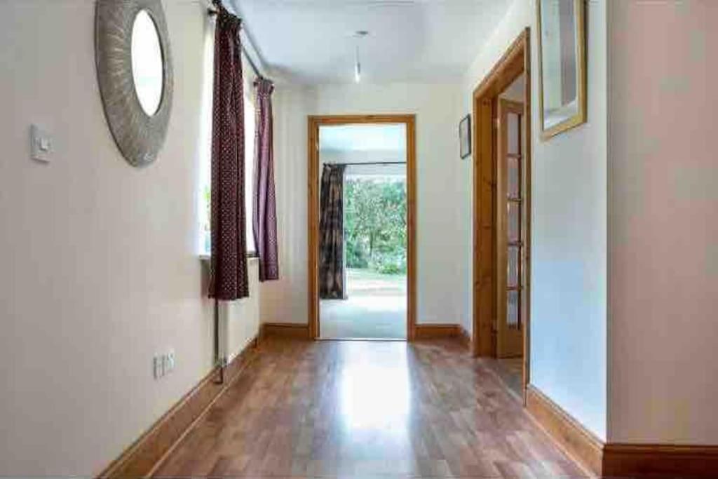 Stunning 4 Bedroom Farm House Holiday home