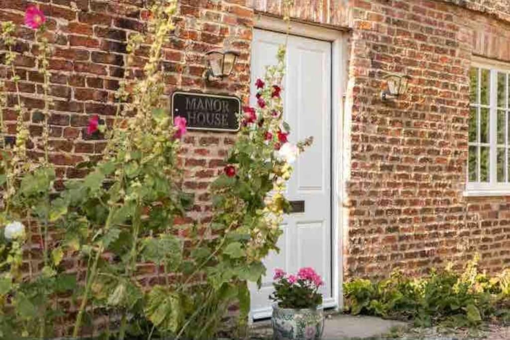 Stunning 4 Bedroom Farm House York